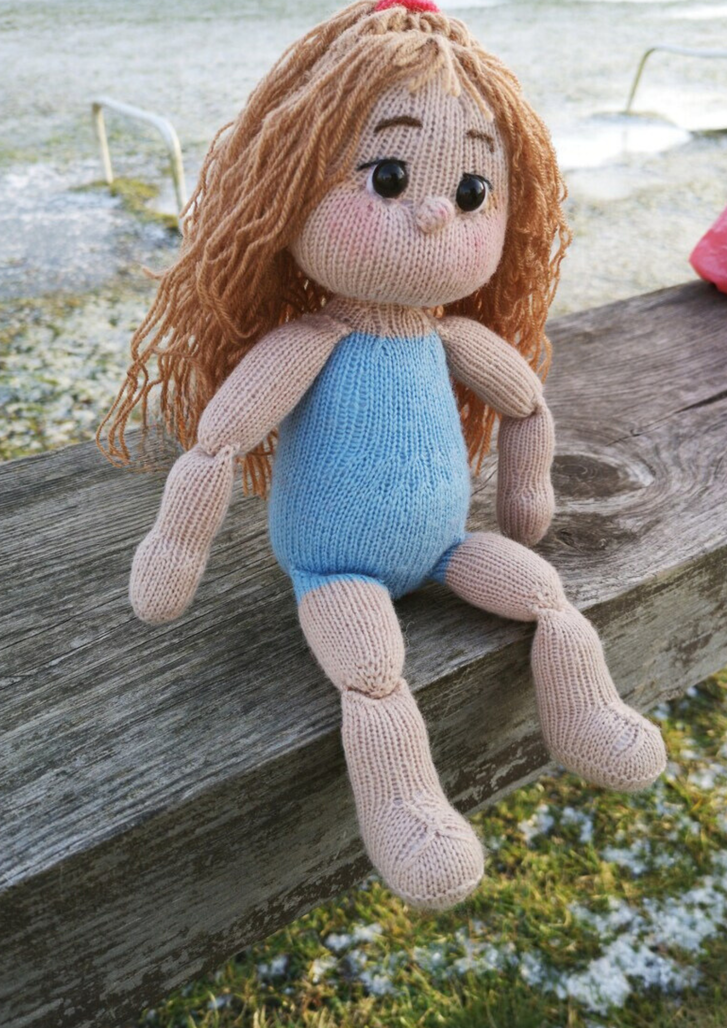 Mary knitting Doll pattern.
