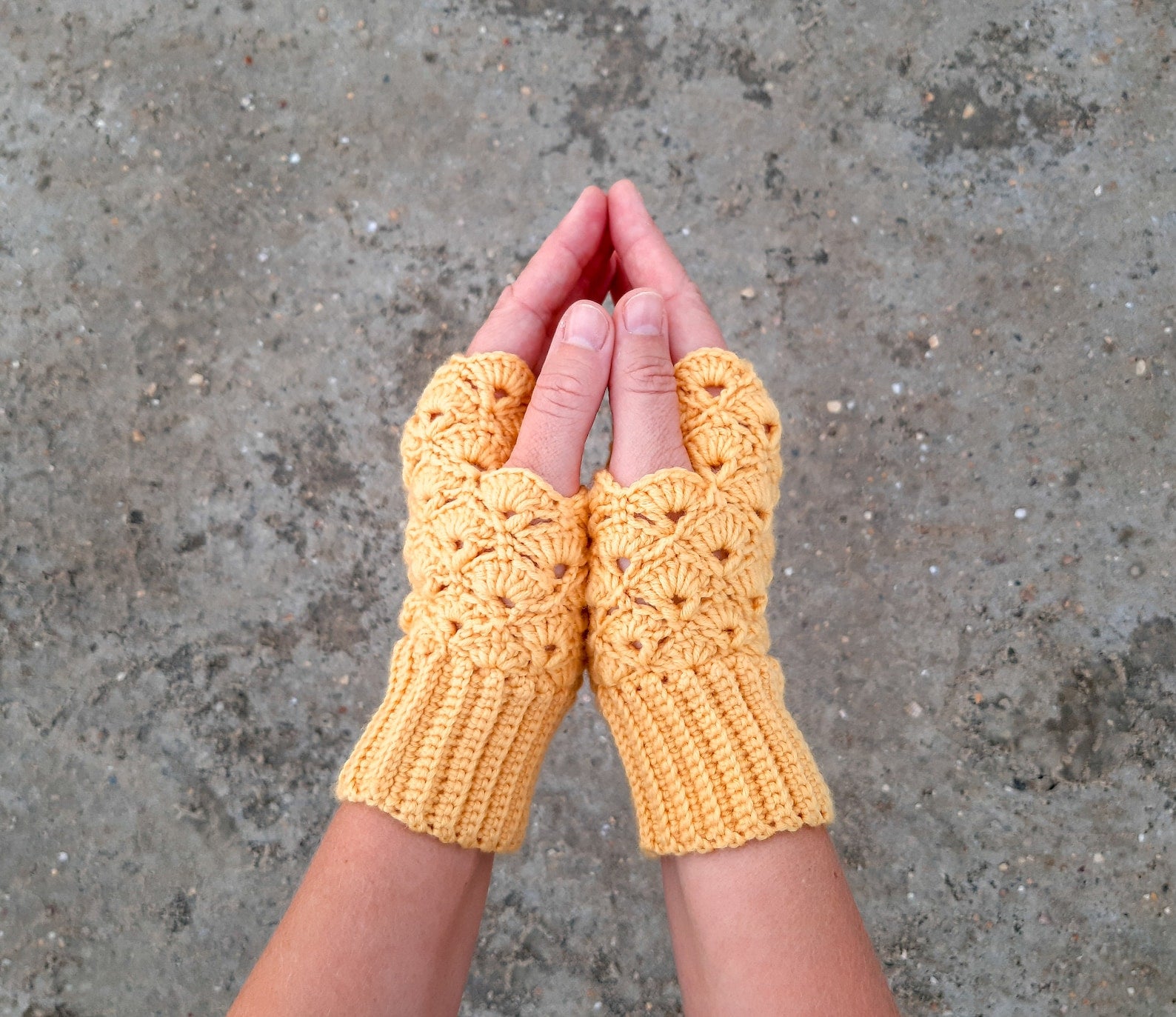 Honey Mittens Crochet Pattern